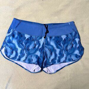 Skirt Sports Run with it Shorts - XL